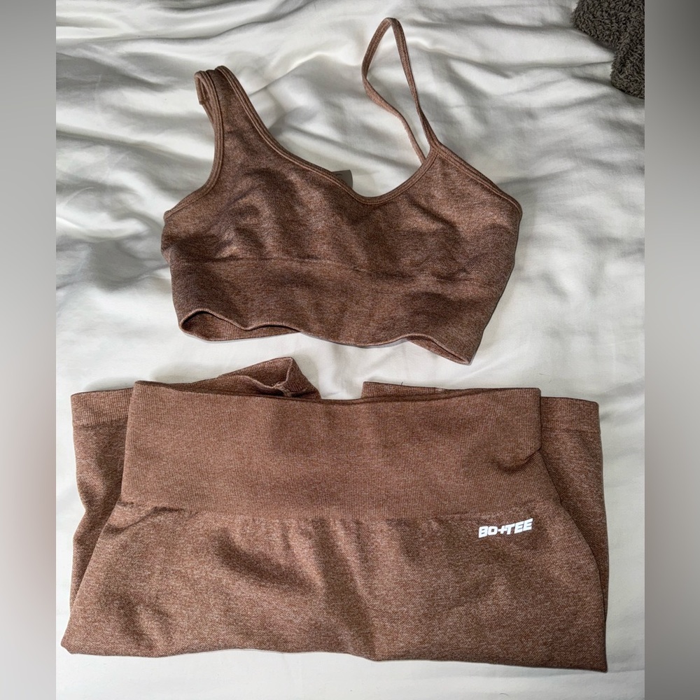 Bo + Tee nude set